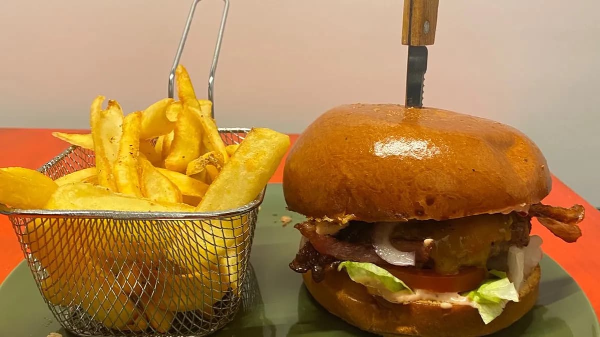 Aldo Raine Burger Menü