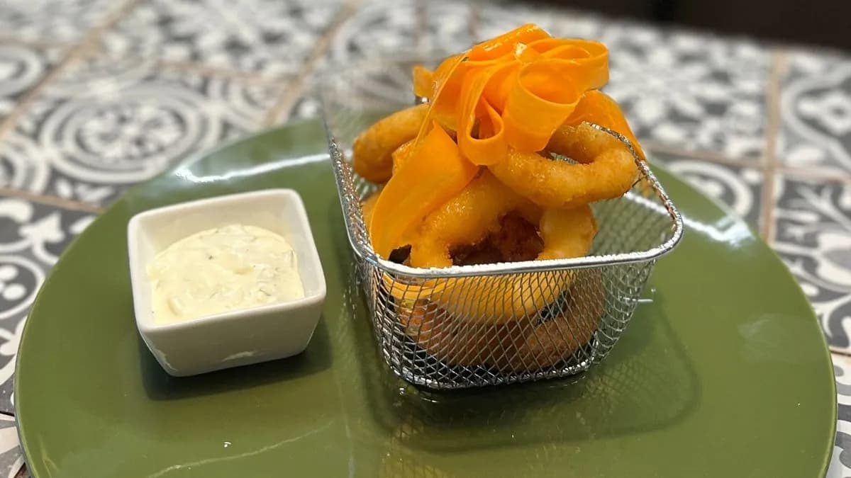 Sült Hagymakarika salsával