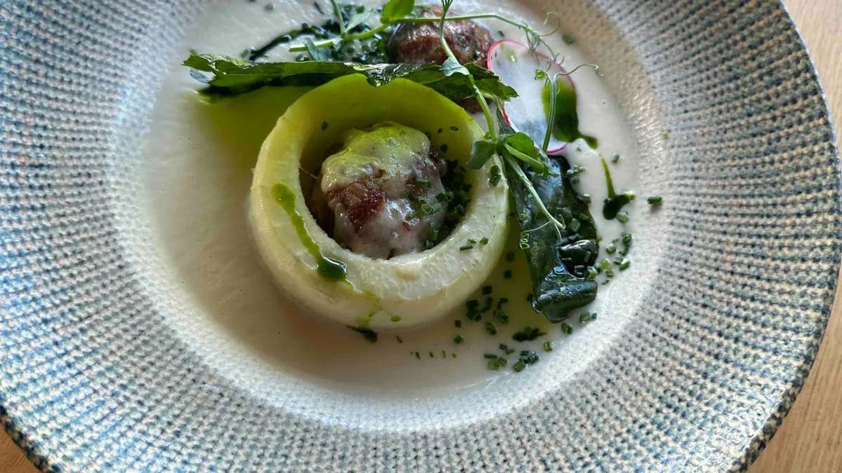 Töltött karalábé