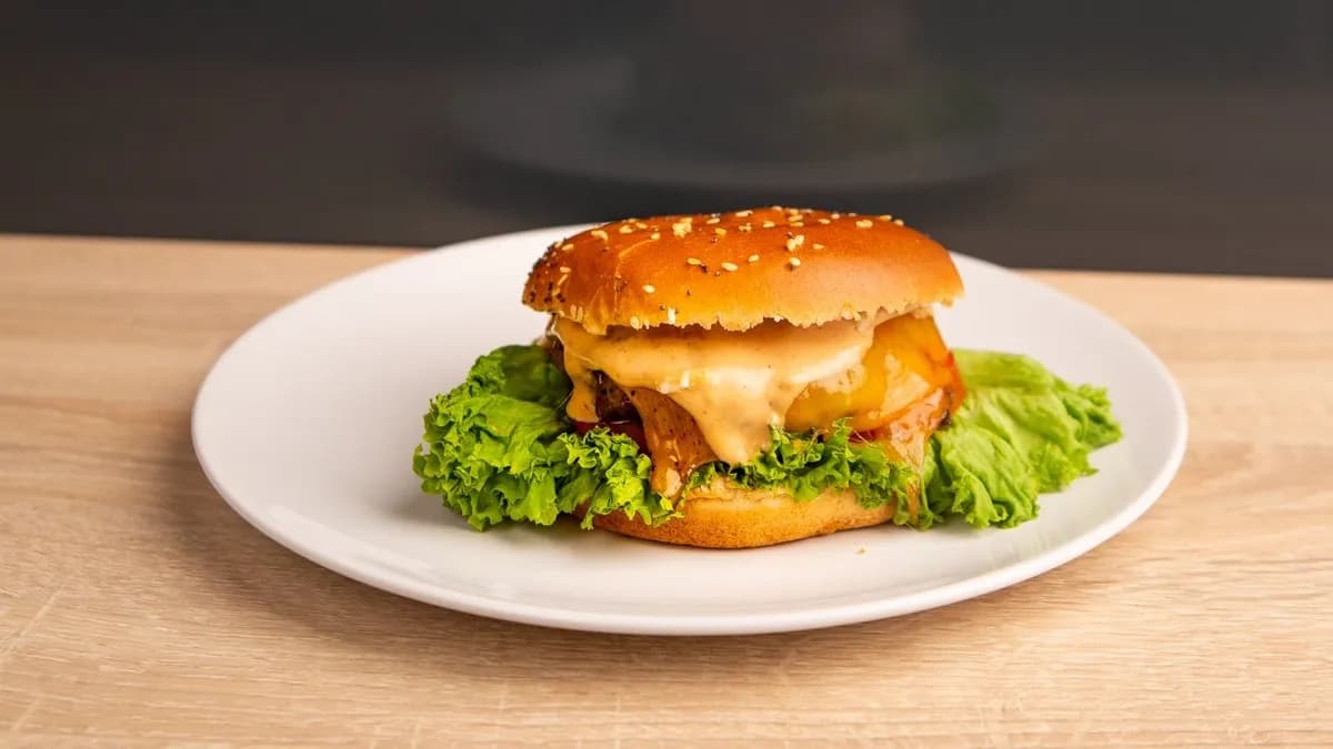 BBQ Burger pulled-porkkal