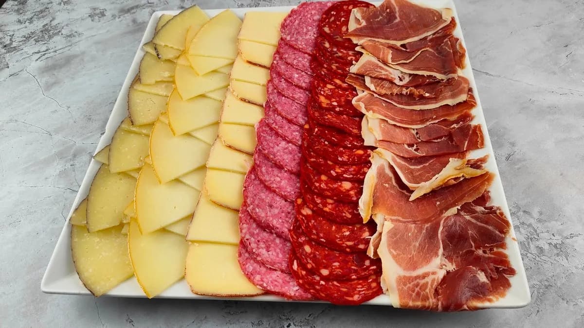 Gran Tabla de Jamones, Quesos y Embutidos (2 Pax)