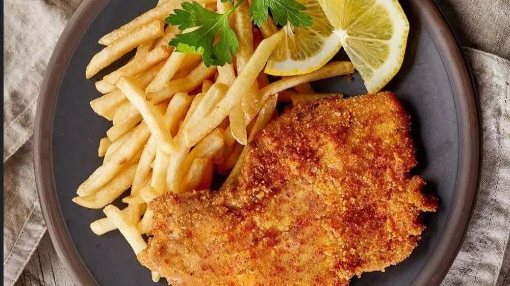 110. Rántott csirkehús