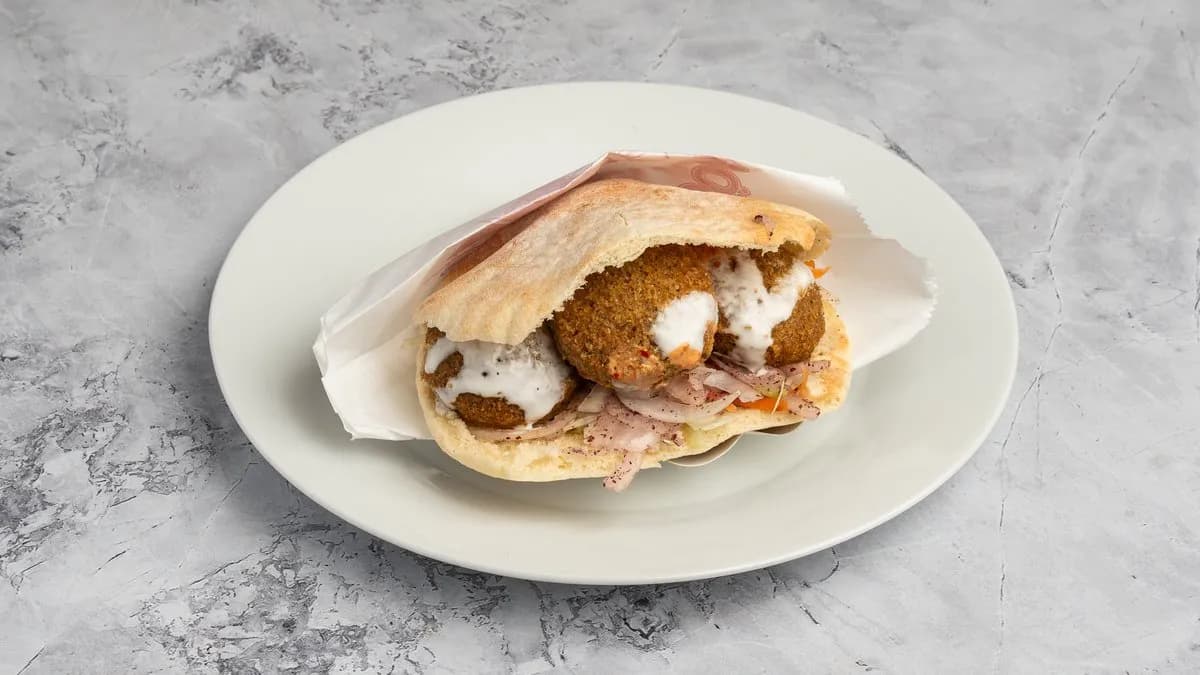 Falafel pita