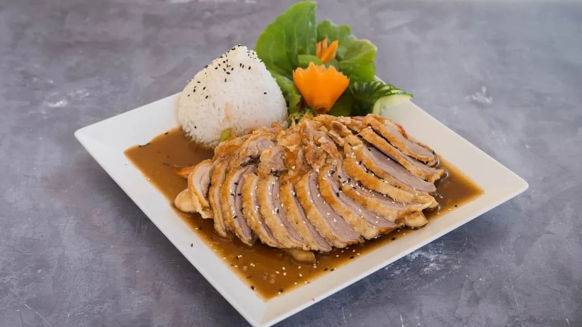 Me chua ngọt vịt chiên /Tamarindos kacsa