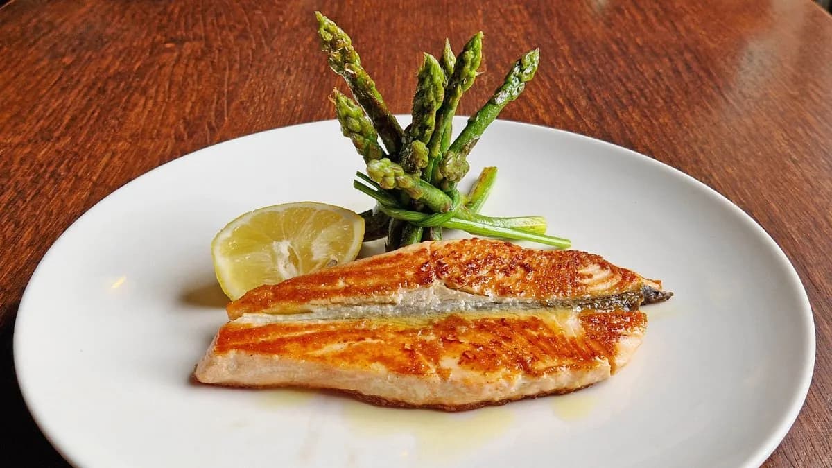 Salmone con Asparagi verdi