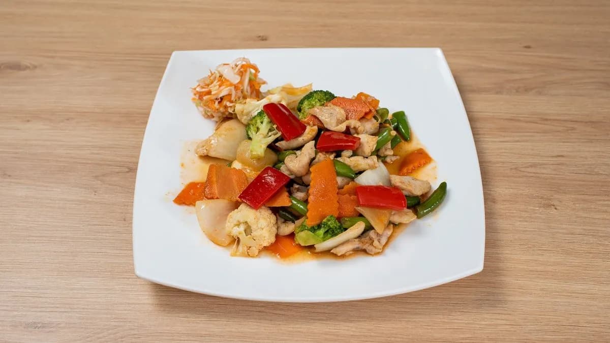 Pirított csirke zöldségekkel