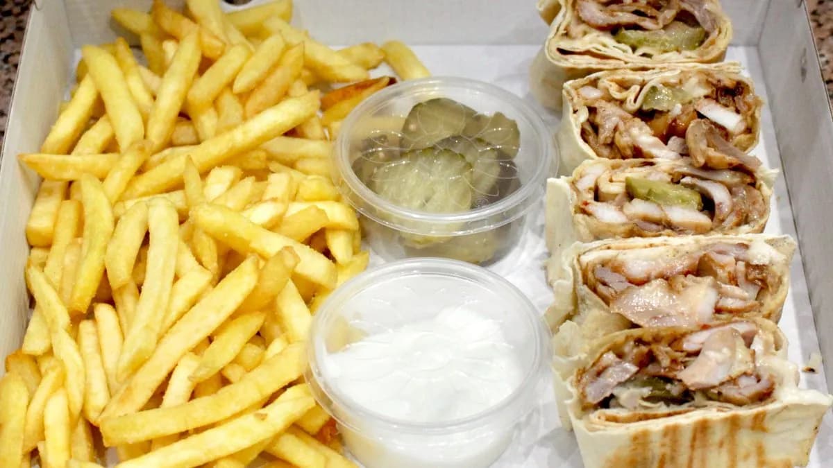 Shawarma syran menü sült krumplival