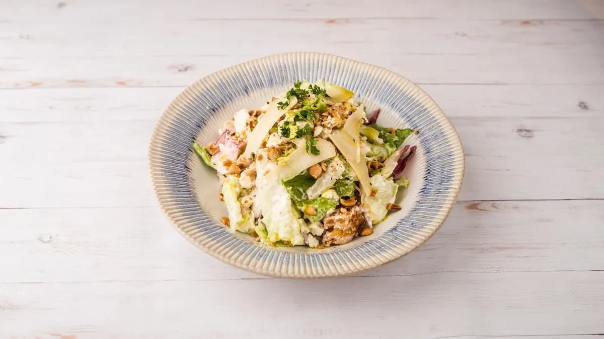 Jamie Cézár Salátája