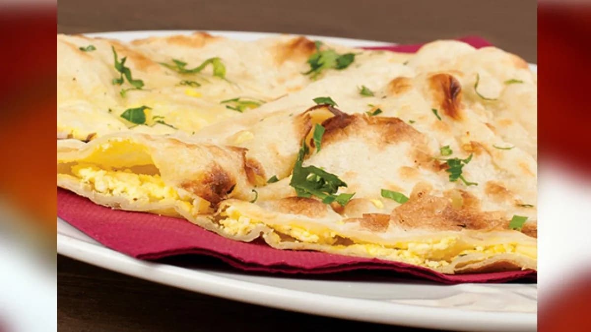 Paneer sajtos naan kenyér