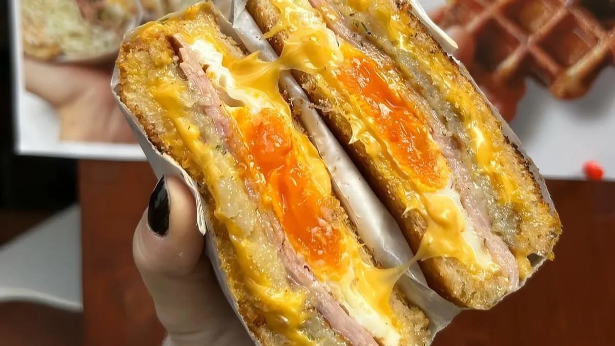 Sonkás-sajtos potato