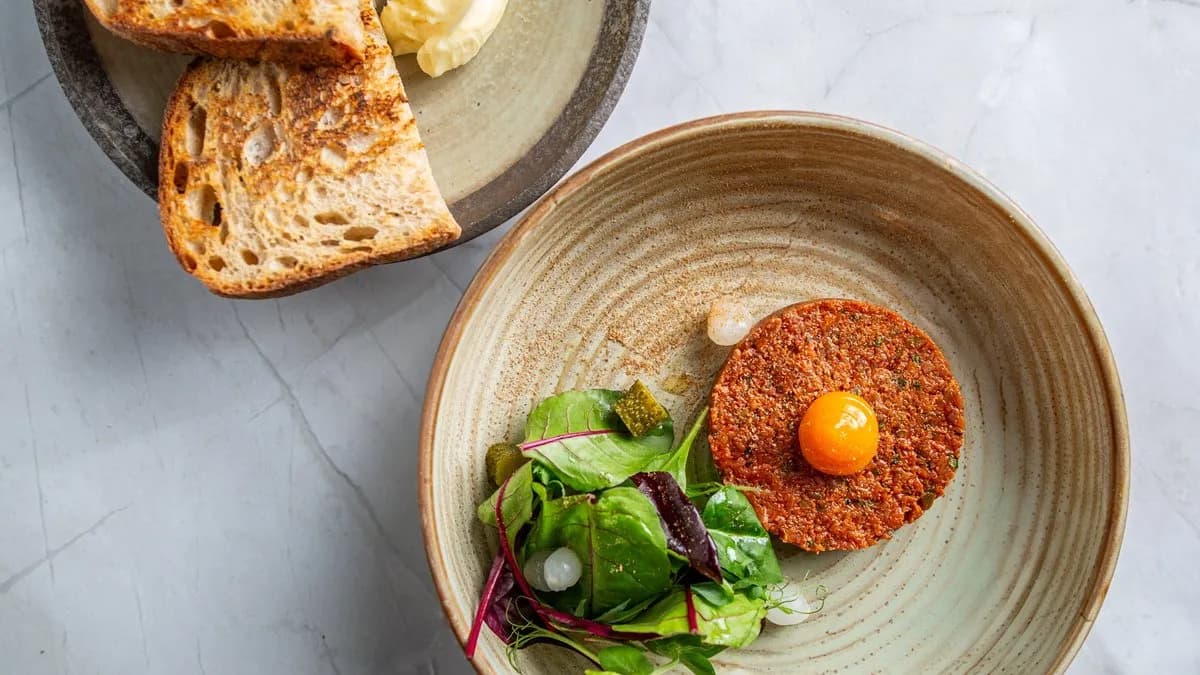 Erdélyi Angustatár vajas pirítóssal