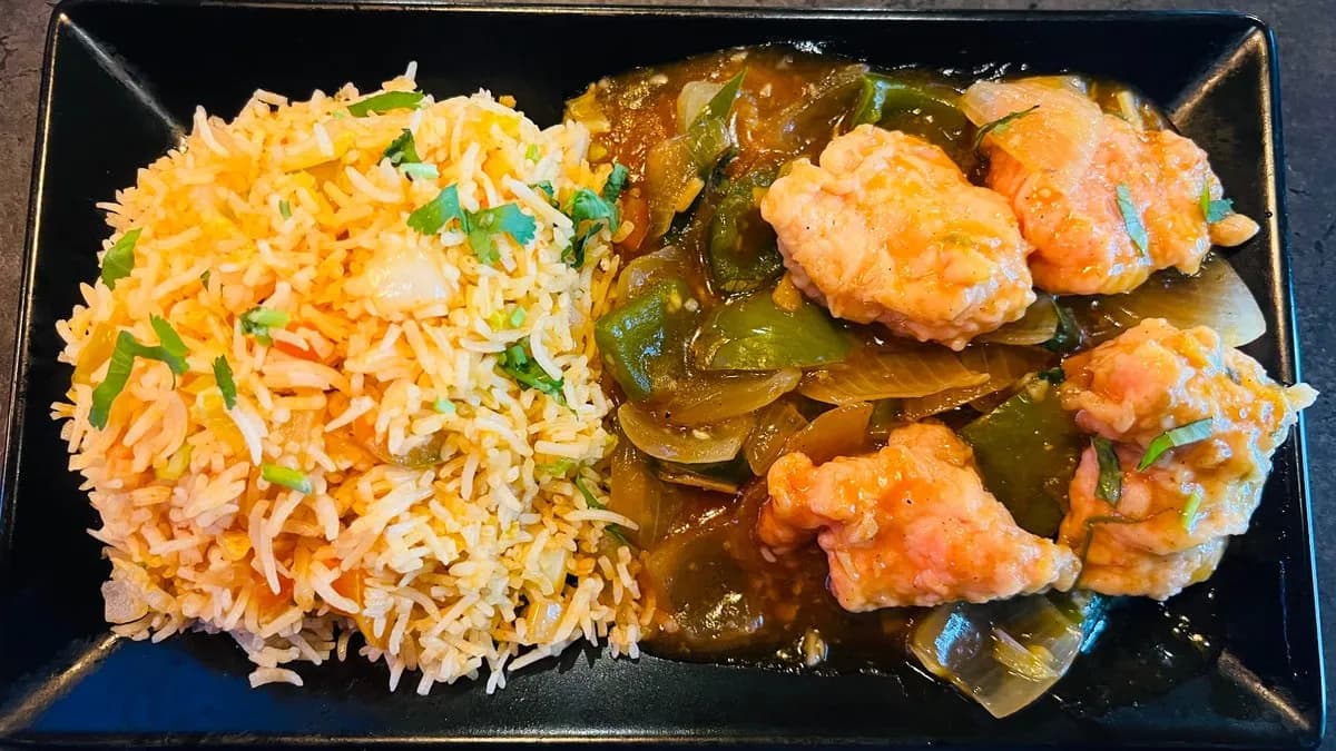 Chicken chilli with fried rice combo