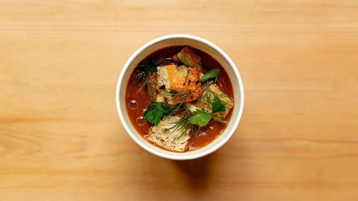 Krémleves, kemencében sült fél focacciával