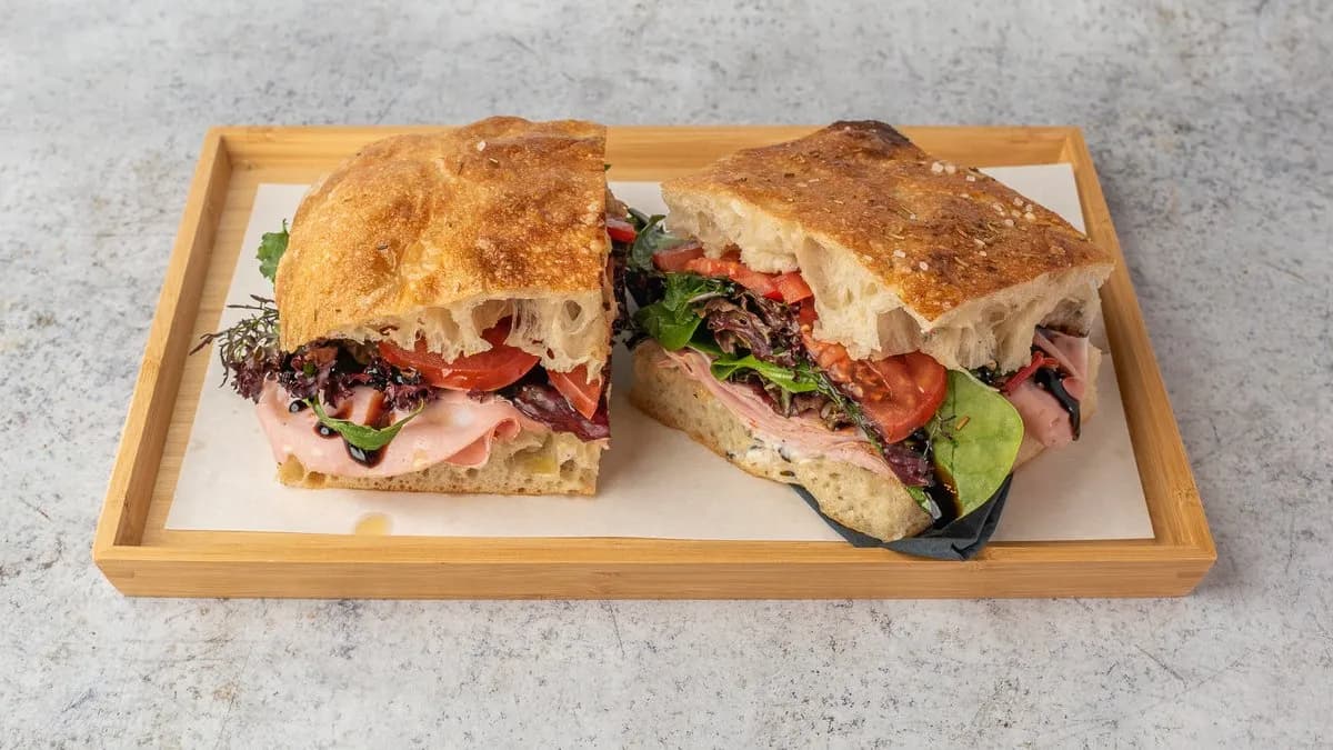 Mortadella-szarvasgomba-capri