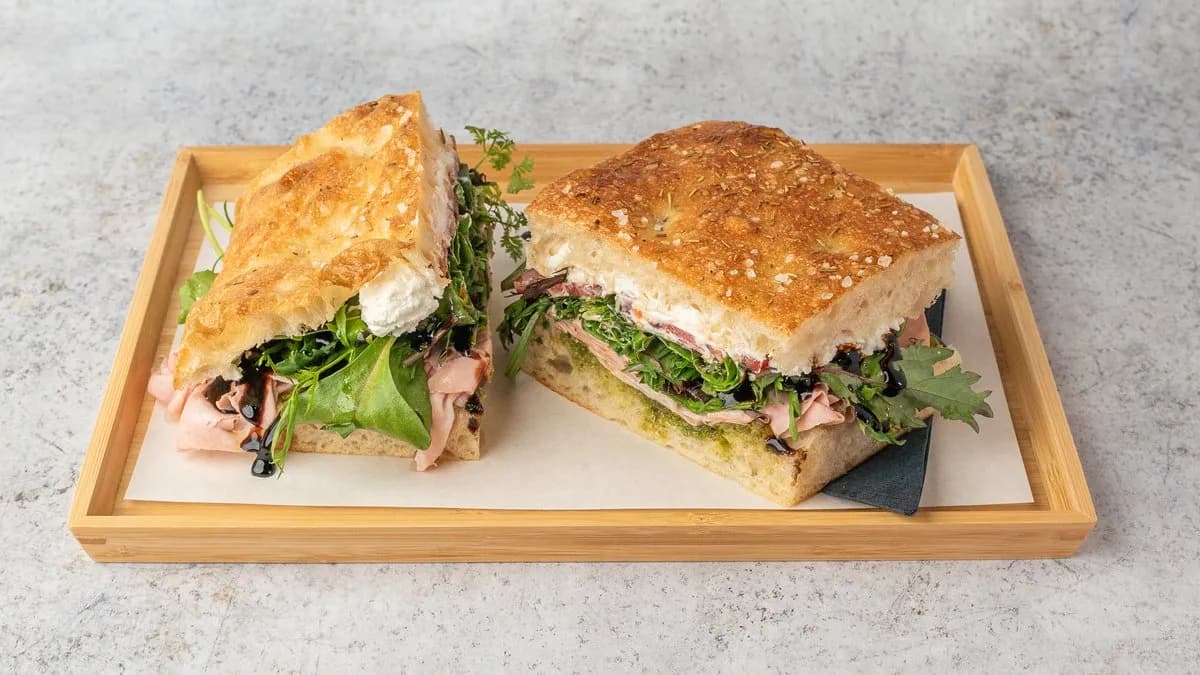 Mozzarella-paradicsom-pesto