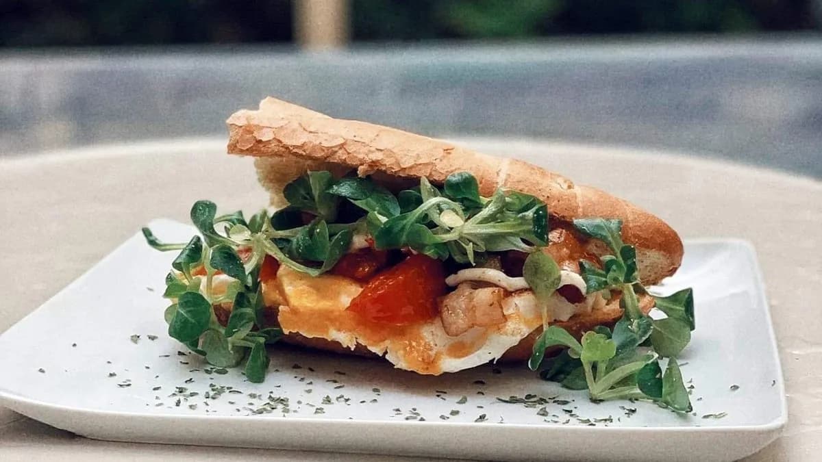 Menü 2. (napi leves+fullos szendó)