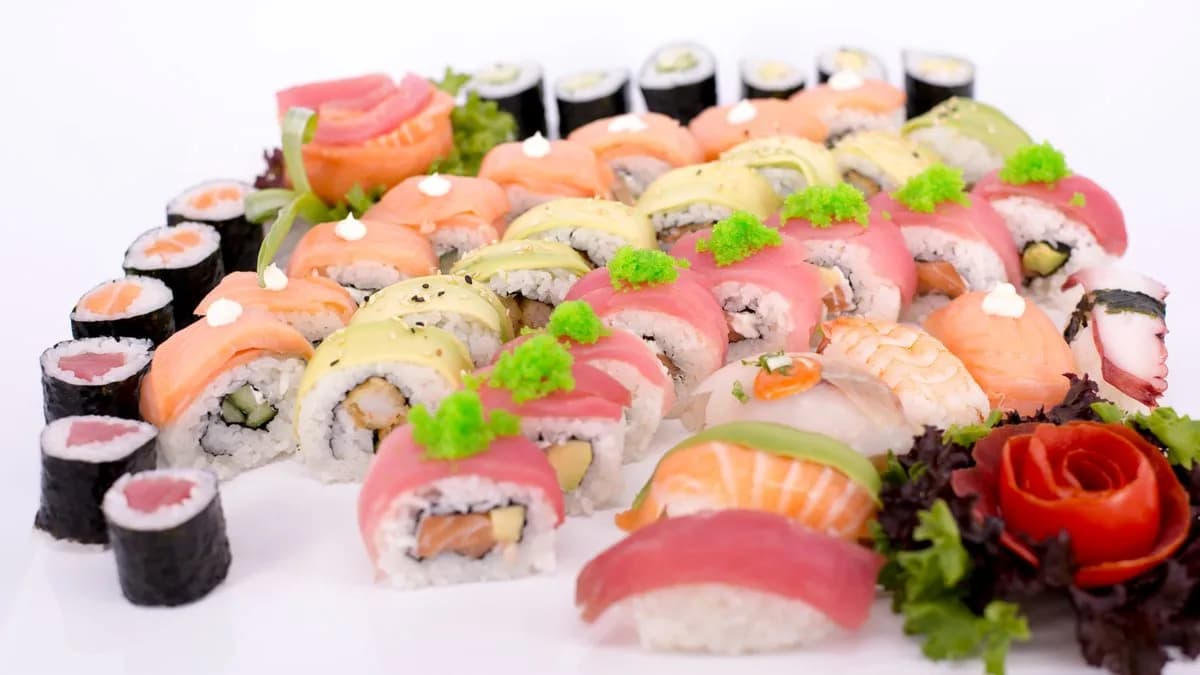 104. Budapest mix 48 db