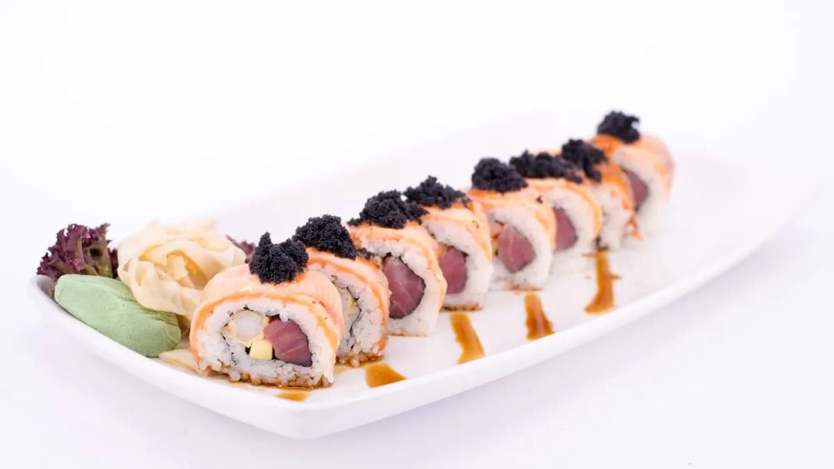 101. Seafood big maki