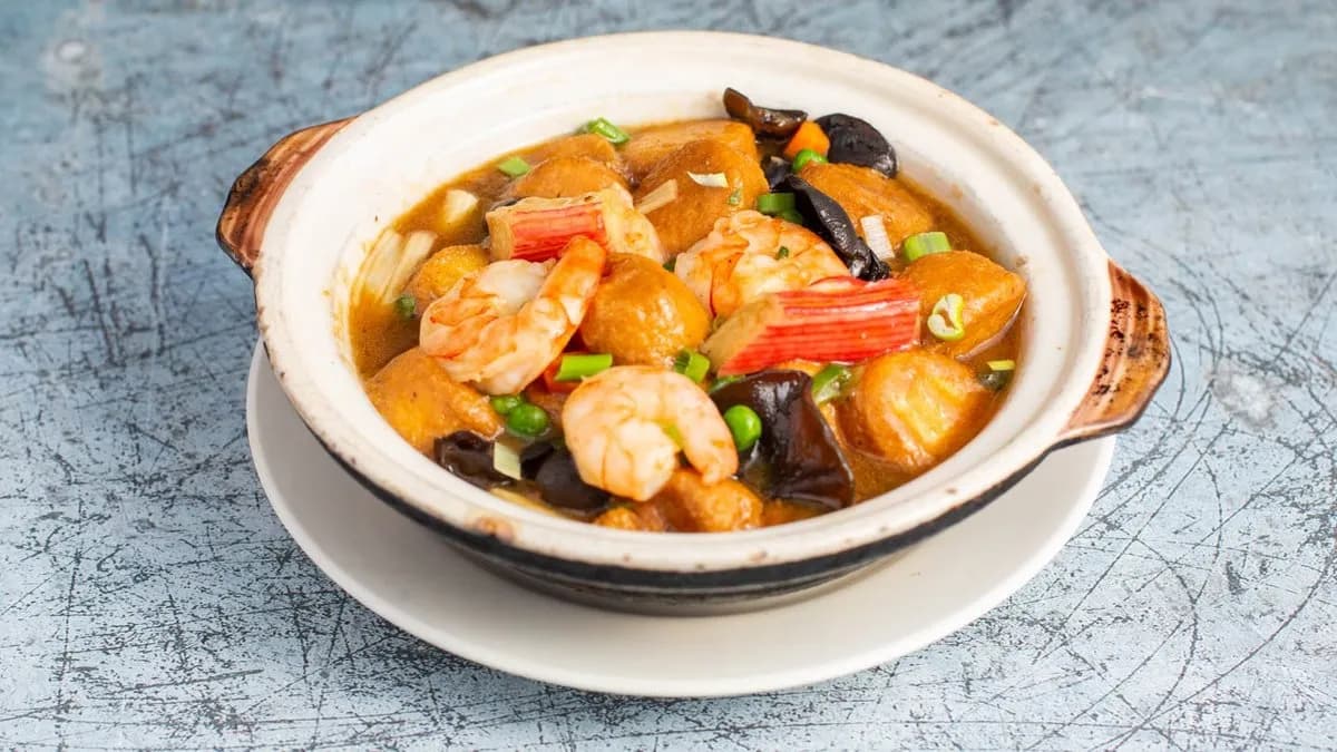 511 Forró serpenyőben tenger gyümölcsei tofuval海鲜豆腐煲