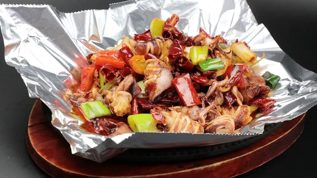 504 Csípős tintahal forró serpenyőben 铁板鲜鱿