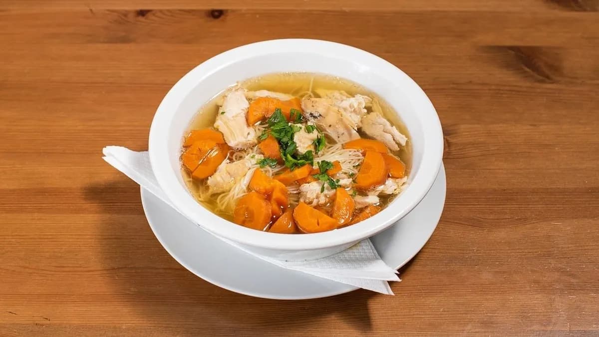 Falusi húsleves gazdagon