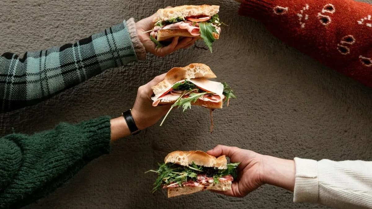 1/2 Prosciutto-Pesto-Oliva