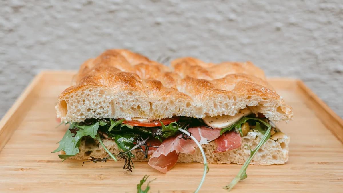 Prosciutto-Pesto-Oliva