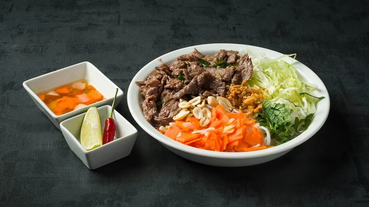 Bún bo Nam Bo- Hátszín bún saláta