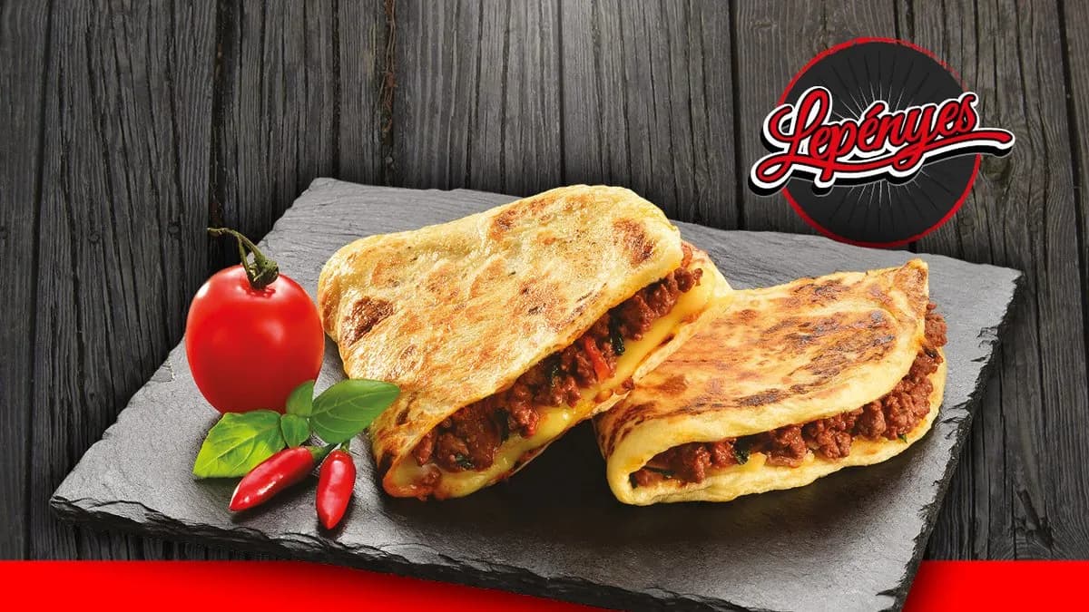 Chilis-marharagus lepény