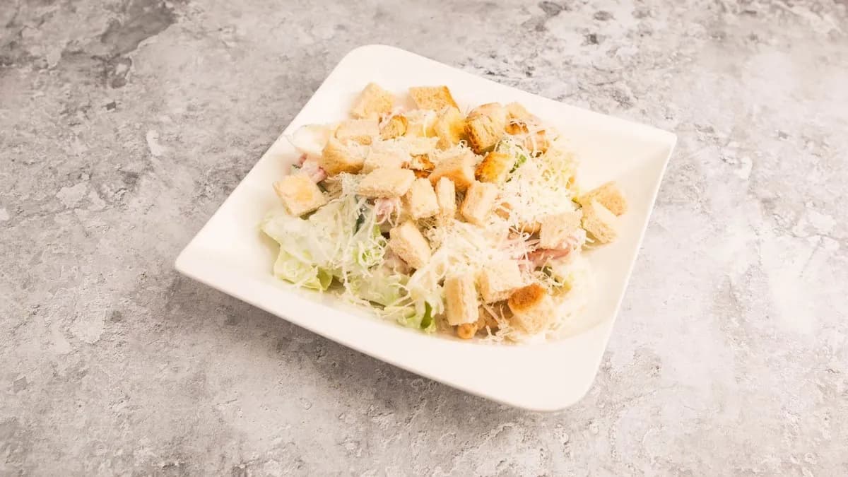 Hamis Cézár saláta