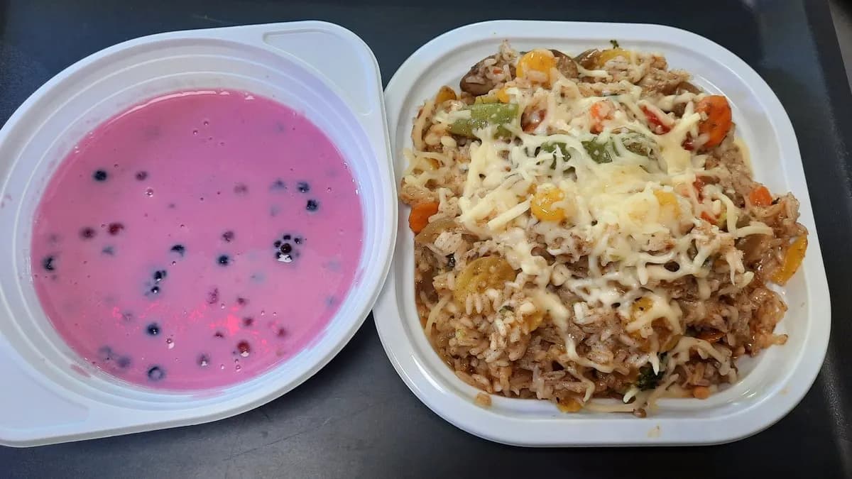 Csirkemájas rizottó+gyümölcsleves