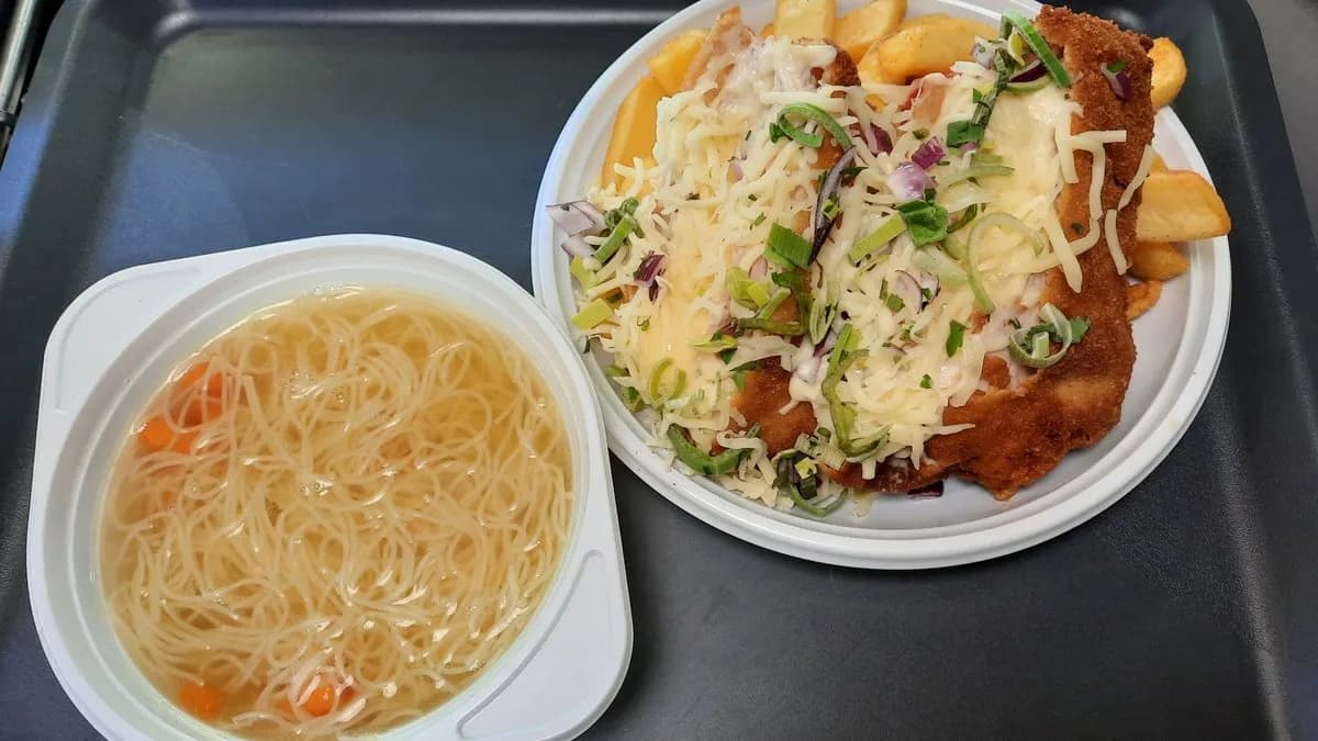 Cordon bleu+köret+csontleves