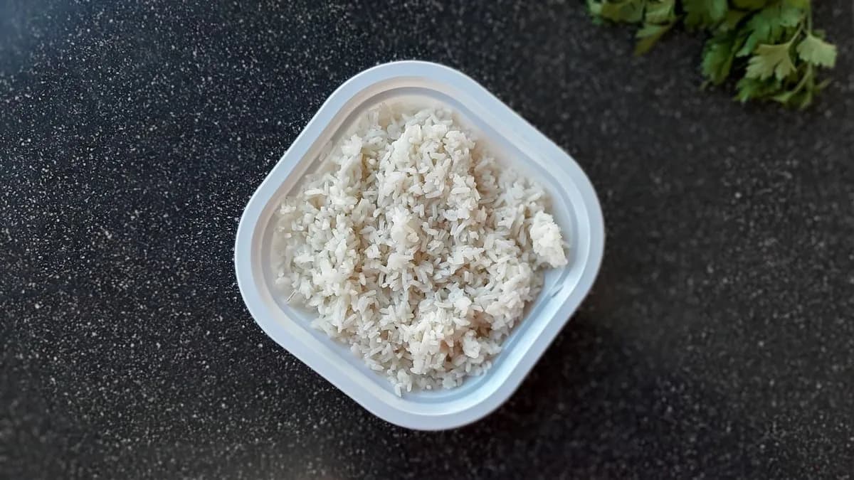 Párolt rizs