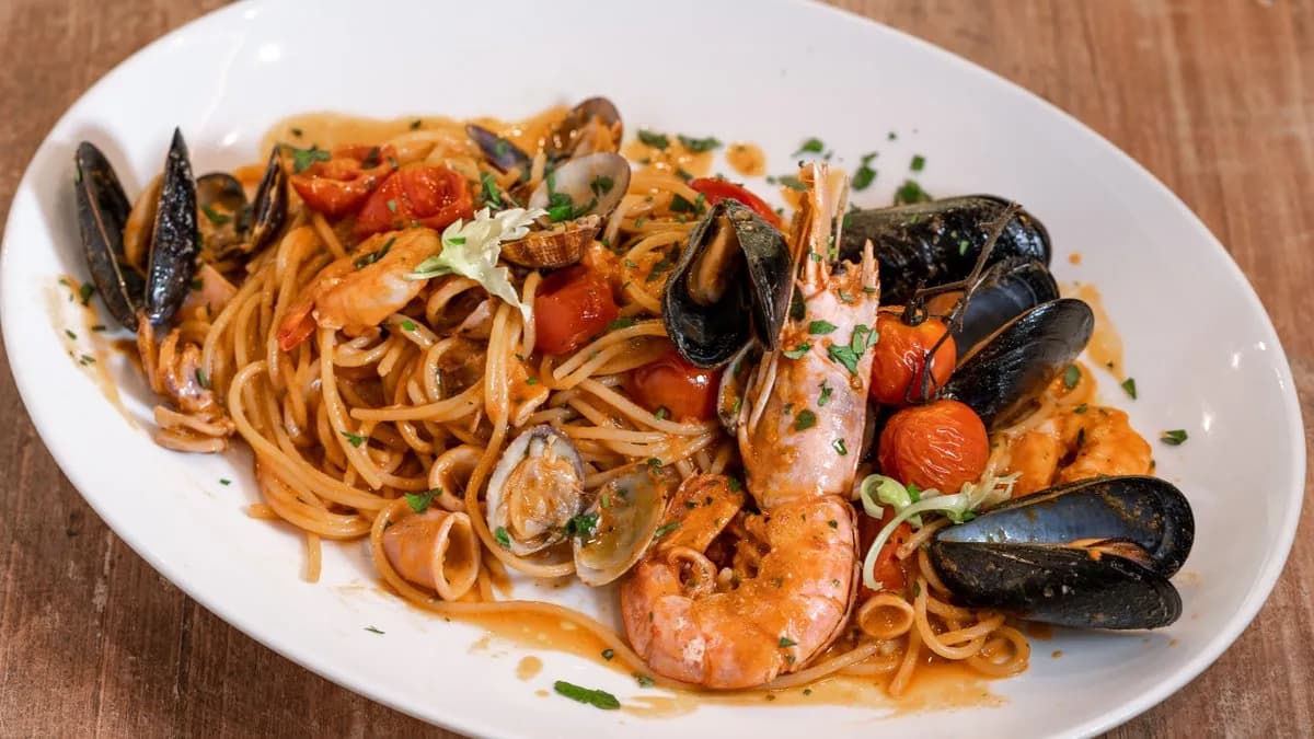 Spagetti tenger gyümölcseivel