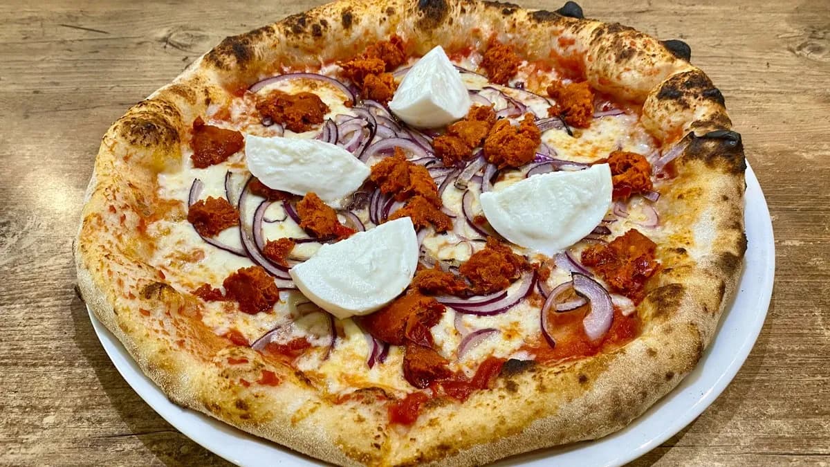 Pizza con 'nduja calabrese