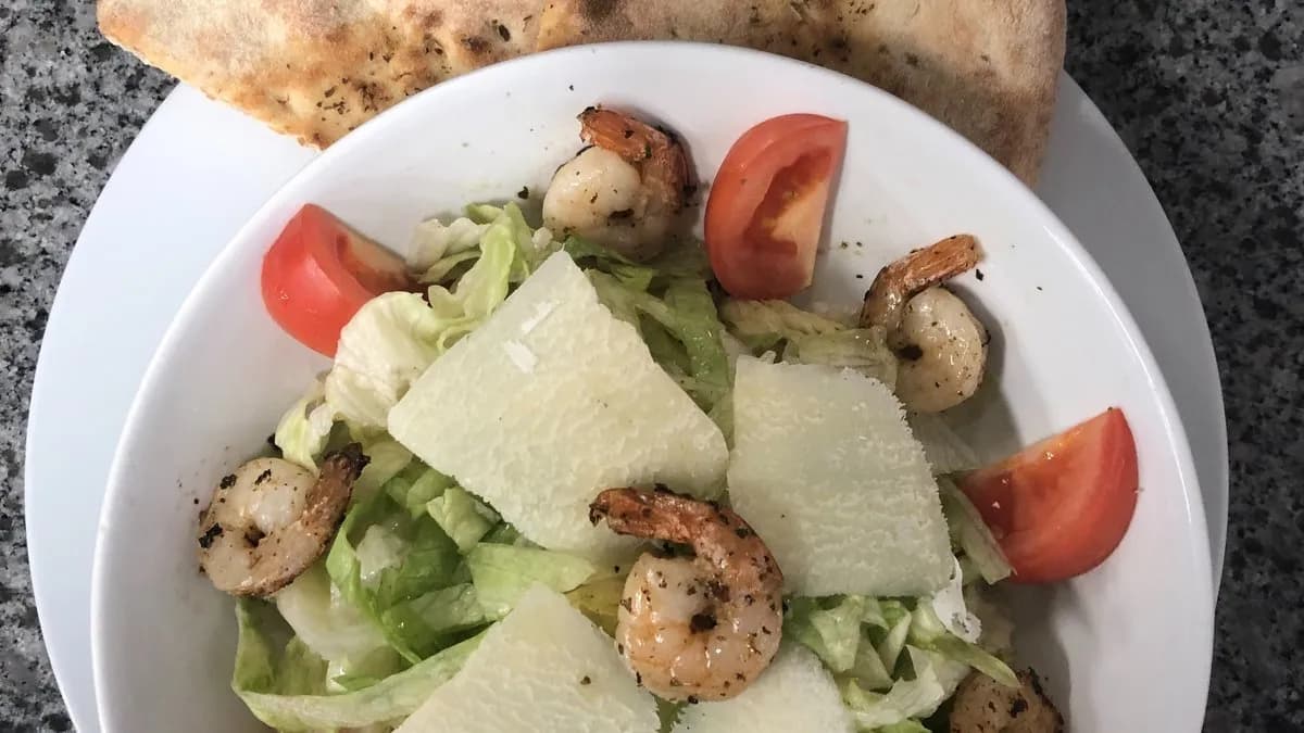 Cézár saláta garnélával