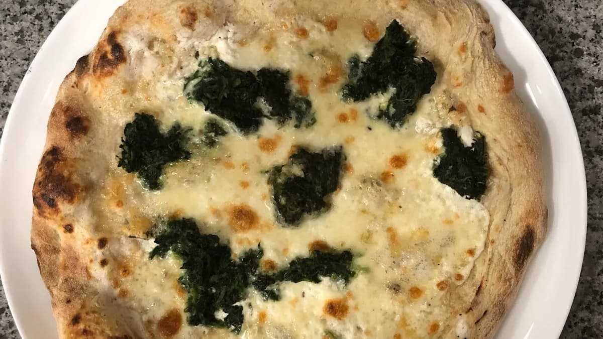 Pizza Gorgonzola e spinaci