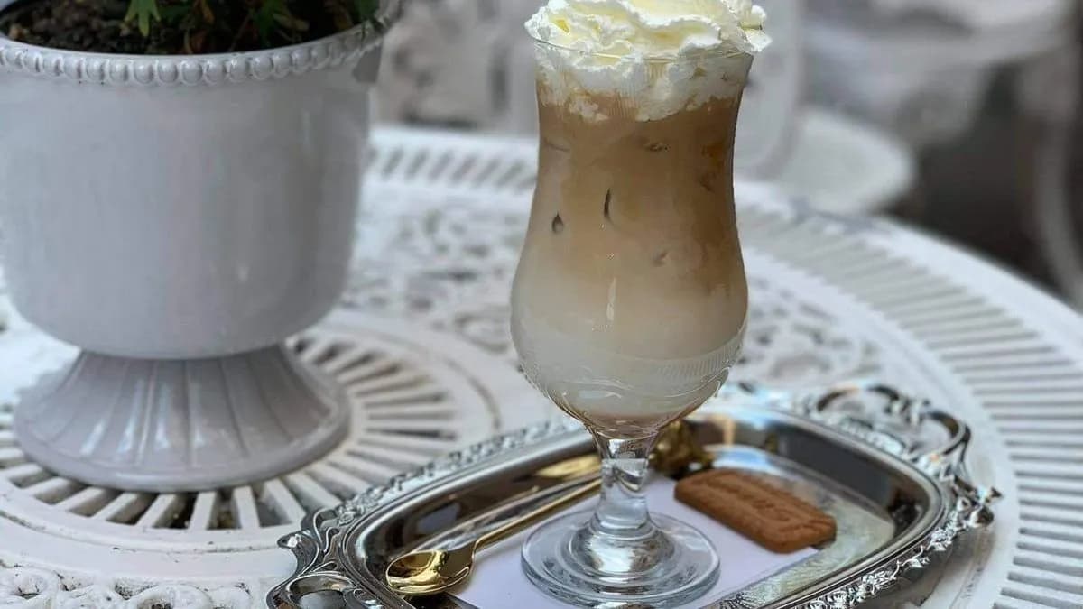 Karamellás jeges kávé