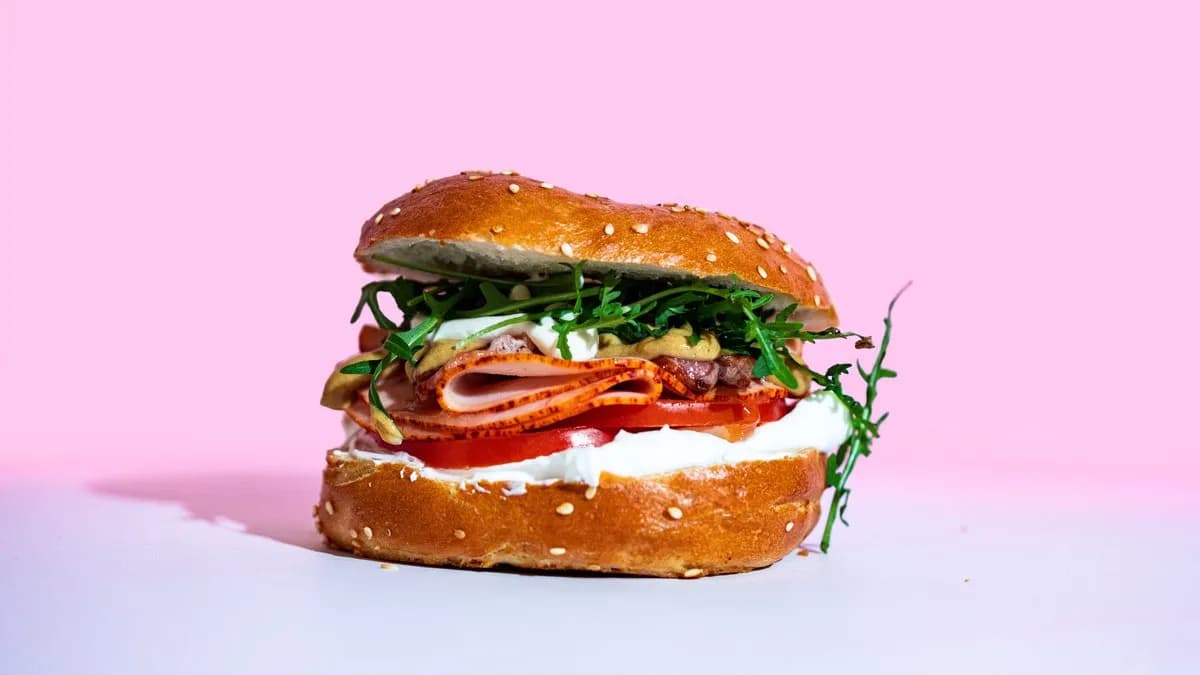 THE BEST TURKEY BAGEL