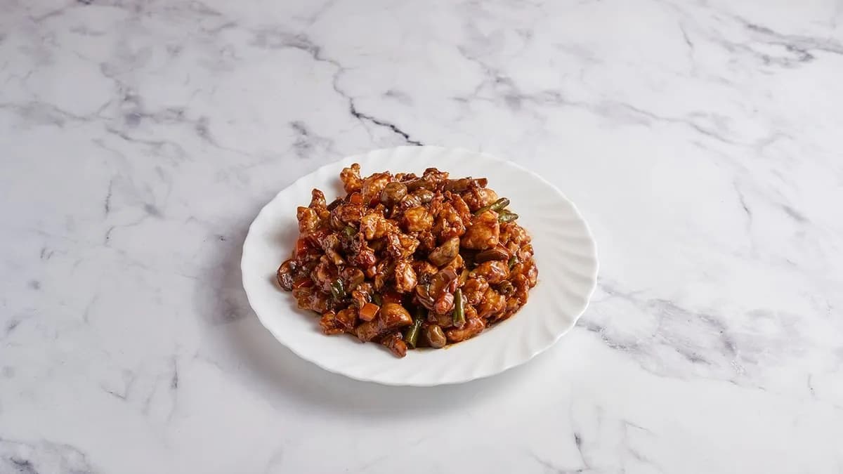 蘑菇鸡面条Gombás csirkehús tésztával 蘑菇鸡和面条