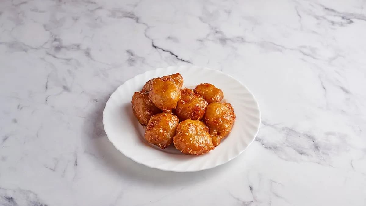 芝麻鸡蛋炒饭(Csípős) Szezámmagos csirkehús tojásos rizzsel 芝麻鸡和蛋炒饭