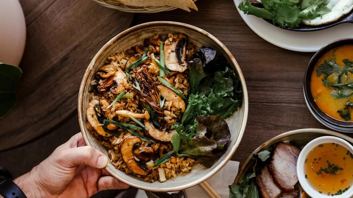 Szójás gombás pirított rizs