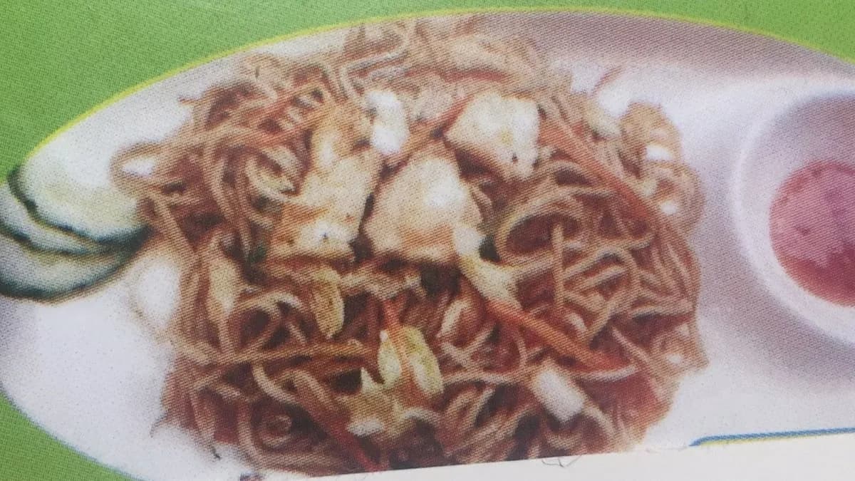 Pirított Csirkehúsos Tészta, H14