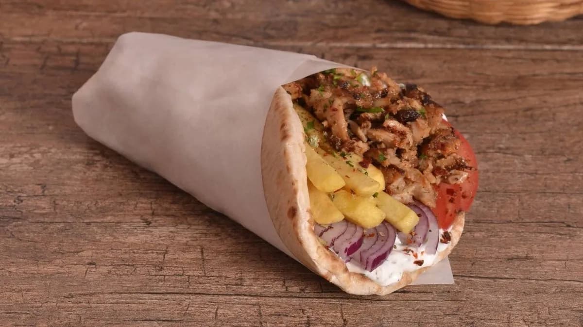 Gyros pitában padlizsánkrémmel (laktózmentes)