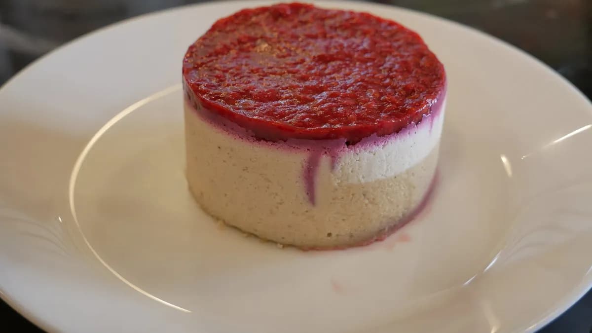 Paleo és Vegán Málnás Sajttorta