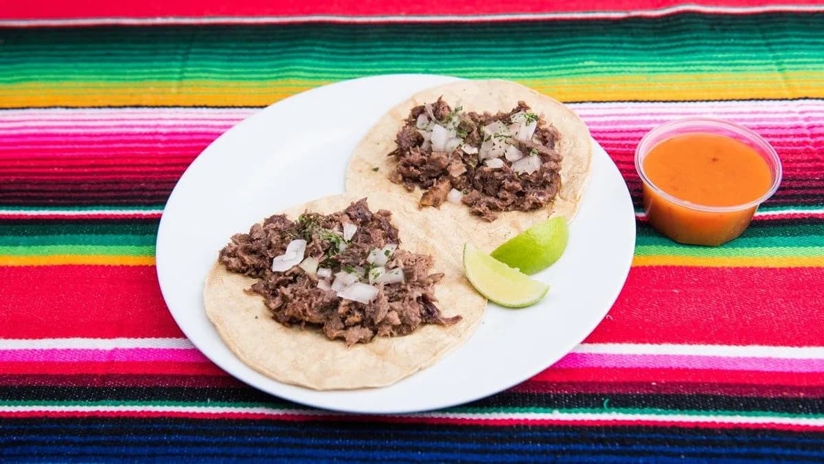 Taco de Puerco Adobado