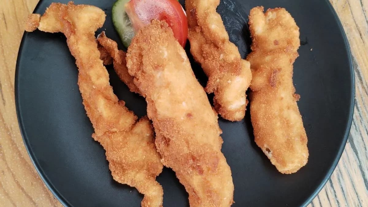 Rántott csirkemell csikok