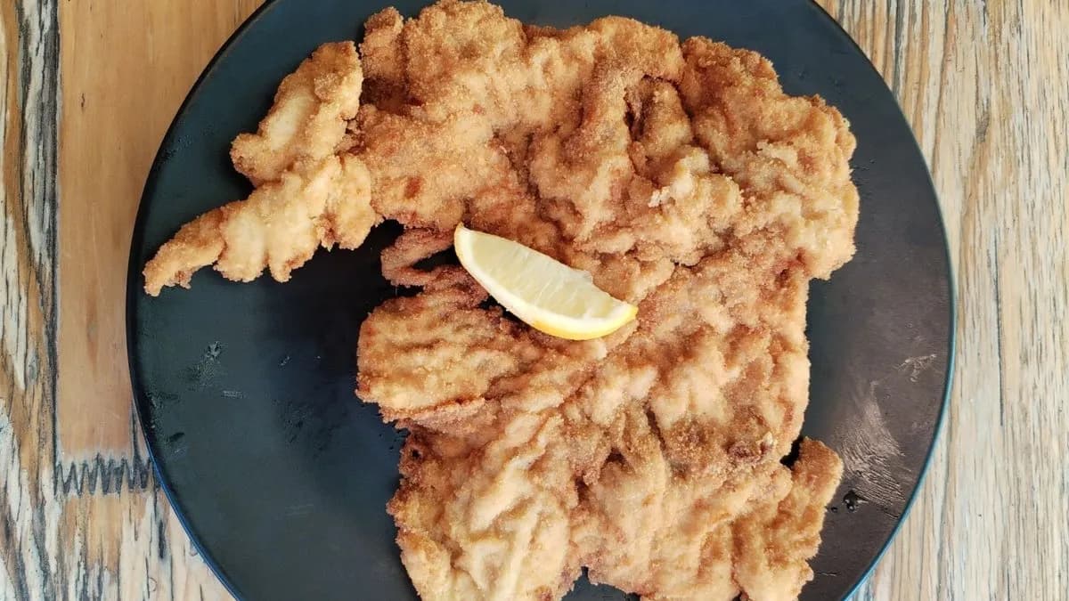 Nagy csirkemell rántva