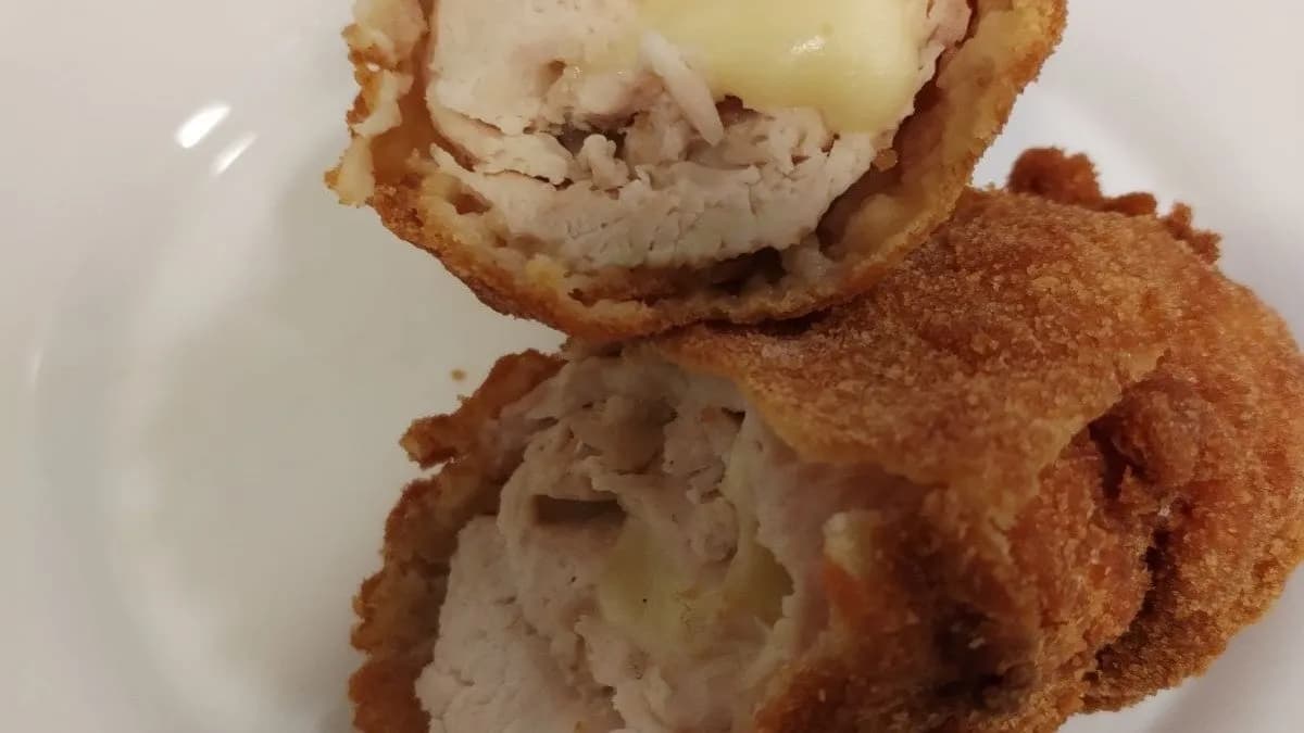 Sajttal töltött csirkemell