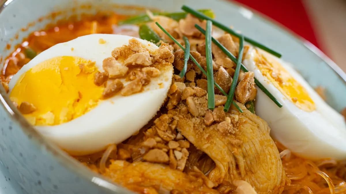 Mogyorós vörös curry leves (Csirkével) 🌶️🌶️🌶️🌶️🌶️